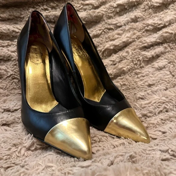 NEW Ted Baker London Saysa Stilleto black/ gold size US10/ UK8 - Picture 1 of 10